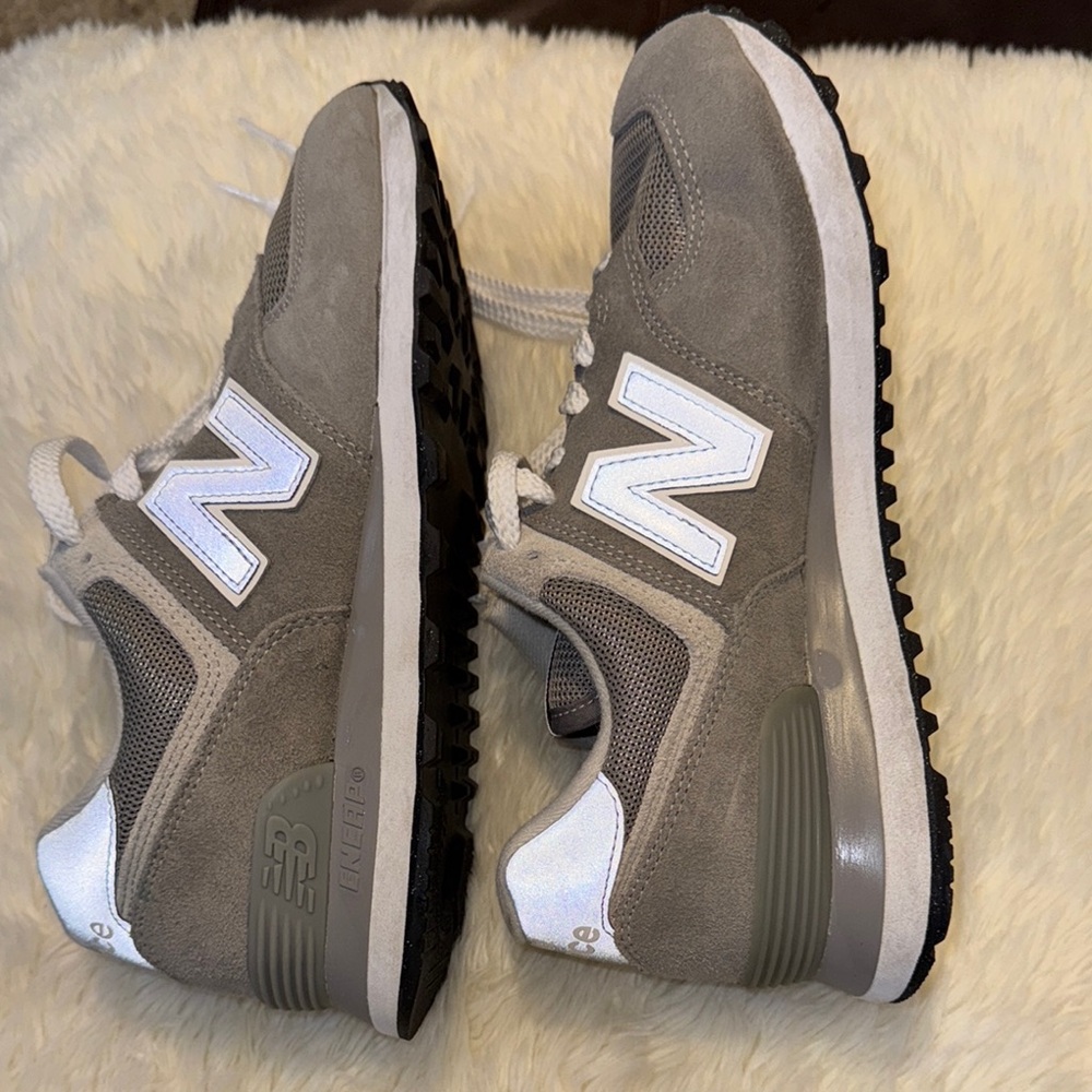 New Balance Classic 574 in Gray and White